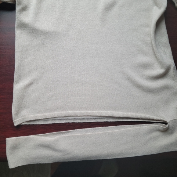 Sexy sweater - Picture 8 of 9